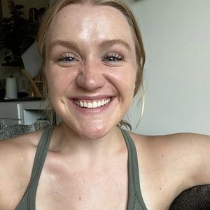 Meet your Posher, Hannah